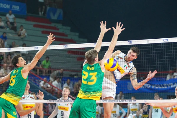 Turneul echipei naționale de volei italiene Bărbați de calificare la Tokyo 2020 - Ziua 2 - Italia vs Australia — Fotografie, imagine de stoc