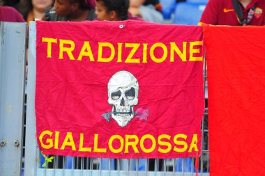 İtalyan Futbol Serisi A Erkekler Şampiyonası Romanlar Çagliari 'ye Karşı