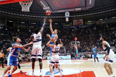 İtalyan Basketbol A Serie Championship 40 Bologna 'ya karşı De Longhi Treviso Basket