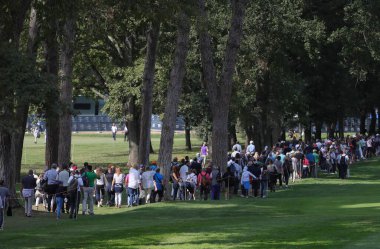 Golf 76 ° İtalya 'yı aç