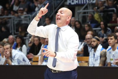 İtalyan Basketbol A Serie Championship 40 Bologna 'ya karşı De Longhi Treviso Basket