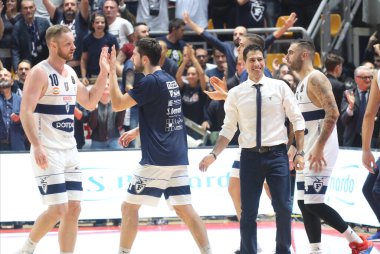 İtalyan Basketbol A Serie Championship 40 Bologna 'ya karşı De Longhi Treviso Basket
