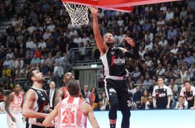İtalyan Basketbolu A Serie Championship Segafredo Virtus Bologna OpenJobmetis Varese 'e karşı