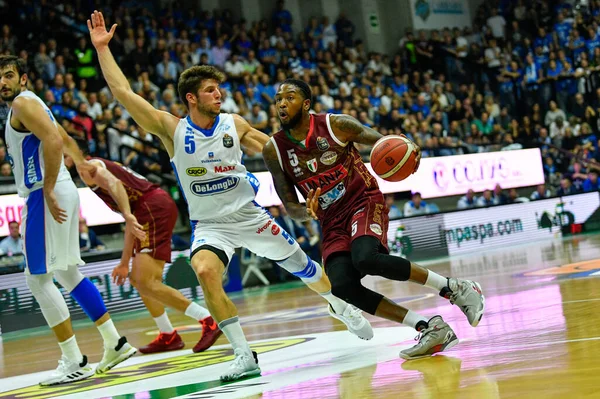 Baloncesto italiano A Serie Championship De Longhi Treviso Basket vs Umana Reyer Venezia — Foto de Stock