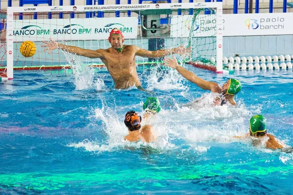 Waterpolo Italian Serie A Men Championship Banco Bpm Sport Management vs C.C. Ortigia — Stock fotografie