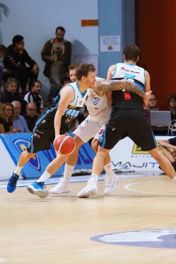 İtalyan Basketbolu A Serie Şampiyonası Vanoli Basket Cremona 'ya karşı A-124; X Armani Takas Olimpia Milano