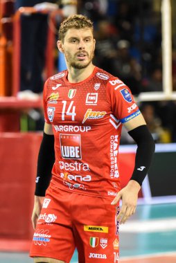 Mossa de rezende bruno (cucine lube civitanova) İtalyan voleybol Superlega Serie 'de 2019 / 2020 sezonunda İtalya' nın civitanova marşında, 01 Ocak 2020 - LM / Roberto Bartomeoli