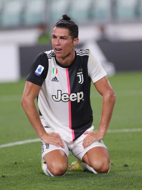 Napoli 'den Jose Callejon, SSC Napoli ile AS Roma arasındaki Serie A TIM maçında ilk golünü attıktan sonra, 5 Temmuz 2020' de San Paolo Stadyumu Fotoğraf: LPS / MARCO IORIO / LM    