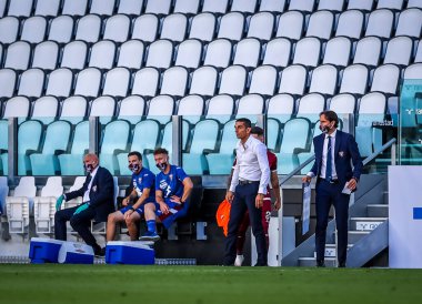 Torino FC teknik direktörü Moreno Longo Serie A 2019 / 20 karşılaşmasında Torino FC ile Torino FC arasında 4 Temmuz 2020 tarihinde Torin, İtalya 'daki Allianz Stadyumu - Fotoğraf Fabrizio Carabelli / LM