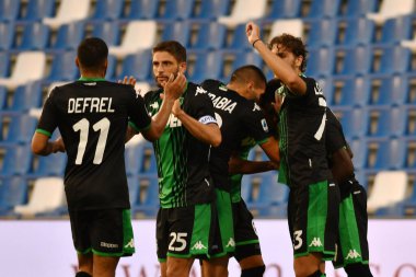 Sassuolo, 28 Haziran 2020 'de İtalya' nın Reggio Emilia kentinde oynanan Sassuolo-Hellas Verona maçında Boga 'nın 1-1' lik golünü kutladı - LM / Alessio Tarpini