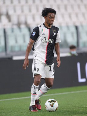 Napoli 'den Jose Callejon, SSC Napoli ile AS Roma arasındaki Serie A TIM maçında ilk golünü attıktan sonra, 5 Temmuz 2020' de San Paolo Stadyumu Fotoğraf: LPS / MARCO IORIO / LM    