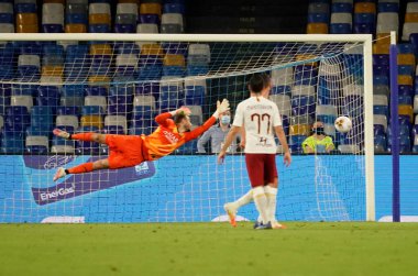 Napoli 'den Lorenzo Insigne ilk golünü SSC Napoli ile AS Roma arasındaki Serie A TIM maçında 5 Temmuz 2020' de San Paolo Stadyumu Fotoğrafı LPS / MARCO IORIO / LM