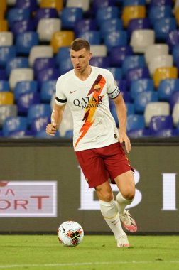 Roman Edin Dzeko, SSC Napoli ile AS Roma arasında oynanan Serie A TIM karşılaşmasında 5 Temmuz 2020 'de San Paolo Stadyumu Fotoğrafı LPS / MARCO IORIO / LM