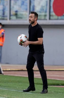 Roberto De Zerbi, 11 Temmuz 2020 'de Olimpico Stadyumu Fotoğrafları' nda SS Lazio ile ABD 'li Sassuolo arasında oynanan Serie A TIM karşılaşmasında Sassuolo jestlerinin baş antrenörü oldu.