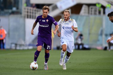 Fiorentina 'nın Hellas Verona' daki federico dimarco 'ya karşı 12 Temmuz 2020' de Floransa, İtalya 'da Hellas Verona' ya karşı açtığı davada görev alan acf fiorentina 'nın polis lirolası - LM / Matteo Papini