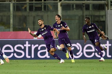 Acf Fiorentina takımından Patrick Cutrone 12 Temmuz 2020 'de Floransa, İtalya' da Hellas Verona 'ya karşı oynanan maçta attığı golü kutluyor - LM / Matteo Papini
