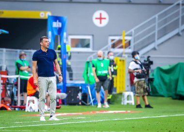 Parma Calcio 'nun baş antrenörü Roberto D' Aversa 15 Temmuz 2020 tarihinde San Siro Stadyumu 'nda AC Milan ile Parma Calcio arasında oynanan 2019 / 20 karşılaşmasında - Fotoğraf: Fabrizio Carabelli / LM