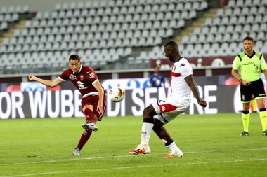 7 sasa lukiç (torino fc), İtalya 'nın Torino kentinde 16 Temmuz 2020' de Cenova 'ya karşı Torino maçında 2-0' lık skorla gol attı.