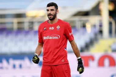 Acf fiorentina 'nın Pietro Terracciano' su, 19 Temmuz 2020 'de İtalya' nın Floransa kentindeki Artemio Franchi Stadyumu 'nda Torino' ya karşı Fiorentina maçında eylem halindeydi.