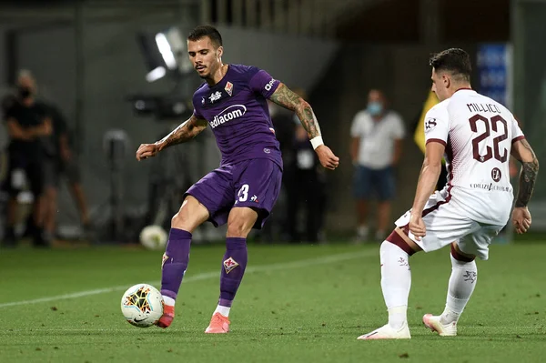 Lorenzo Venuti Acf Fiorentina Acción Contra Vincenzo Millico Torino Durante — Foto de Stock