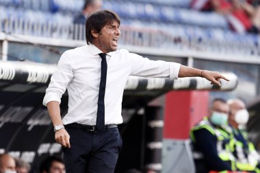 Antonio Conte, 25 Temmuz 2020 'de Cenova, İtalya' daki Cenova-FC Internazionale davasındaki FC jestlerinin yöneticisi - LM / Matteo Papini