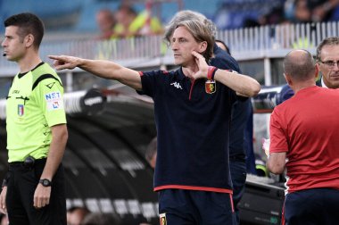 25 Temmuz 2020 Cenova, İtalya 'da Cenova - LM / Matteo Papini' de Cenova-FC Internazionale davasında Cenova CFC jestleri Müdürü David Nicola