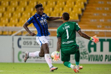 duvan zapata (atalanta) tiro and save of luigi sepe (parma calcio) during Parma vs Atalanta in parma, Italy, July 28, 2020 - LM / Francesco Scaccianoce