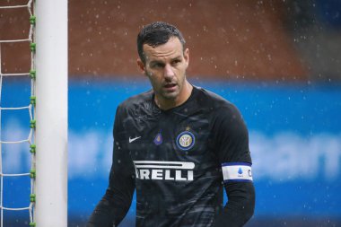 Samir Handanoviç (inter), İtalya 'nın Milano kentindeki San Siro Stadyumu' nda Fiorentina 'ya karşı açılan davada, 22 Temmuz 2020 - LM / Luca Rossini