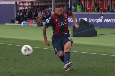 calcio serie a - bologna fc - mitchell dijks during Bologna FC italyan futbol Serie A sezon 2019 / 2020, Bologna, İtalya, 01 Ocak 2020 - LM / Michele Nucci