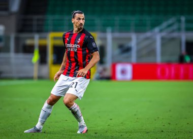 AC Milan 'dan Zlatan Ibrahimoviç, AC Milan ile Cagliari Calcio arasında 1 Ağustos 2020 tarihinde San Siro Stadyumu' nda oynanan 2019 / 20 karşılaşmasında - Fotoğraf: Fabrizio Carabelli / LM
