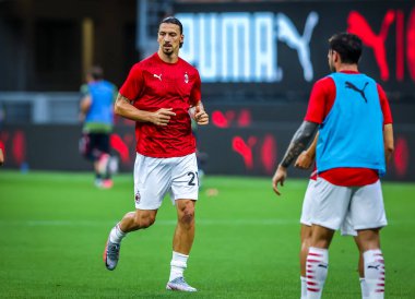 AC Milan 'dan Zlatan Ibrahimoviç, AC Milan ile Cagliari Calcio arasında 1 Ağustos 2020 tarihinde San Siro Stadyumu' nda oynanan 2019 / 20 karşılaşmasında - Fotoğraf: Fabrizio Carabelli / LM