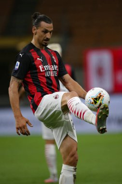Milan-Cagliari Calcio maçında zlatan ibrahimovic (Milano) Milan, İtalya 'daki Stadyum San Siro' da, 01 Ağustos 2020 - LM / Luca Rossini