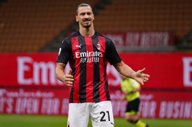 Milan-Cagliari Calcio maçında zlatan ibrahimovic (Milano) Milan, İtalya 'daki Stadyum San Siro' da, 01 Ağustos 2020 - LM / Luca Rossini