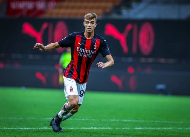AC Milan 'dan Daniel Maldini, AC Milan ile Cagliari Calcio arasındaki Serie A 2019 / 20 karşılaşmasında 1 Ağustos 2020' de Milan, İtalya 'daki San Siro Stadyumu' nda - Fotoğraf Fabrizio Carabelli / LM