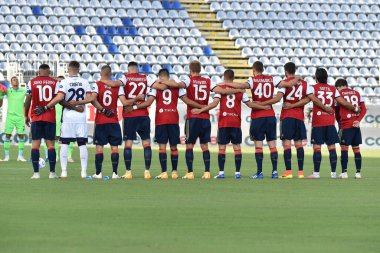 26 Eylül 2020 'de İtalya' nın Cagliari kentinde Cagliari Calcio 'nun SS Lazio' ya açtığı davada Cagliari Calcio takımı bir dakikalık saygı duruşunda bulundu.