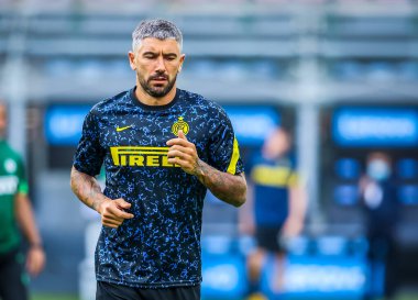 FC Internazionale 'den Aleksandar Kolarov, FC Internazionale - FC Internazionale - AC Pisa 1909, San Siro Stadyumu - Fotoğraf Fabrizio Carabelli / LM
