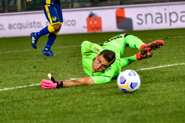 19 Eylül 2020 'de İtalya' nın Verona kentindeki Bentegodi Stadyumu 'nda Hellas Verona - Roma maçında Marco Silvestri (hellas verona fc) kalecisi - LM / Alessio Marini