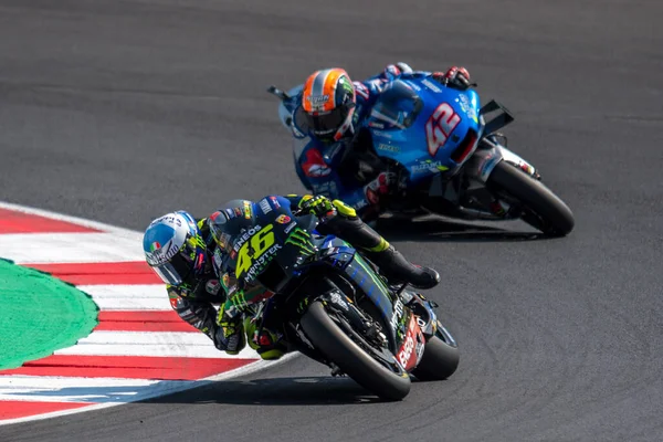 Valentino Rossi Monster Energy Yamaha Motogp Alex Rins Team Suzuki — Φωτογραφία Αρχείου