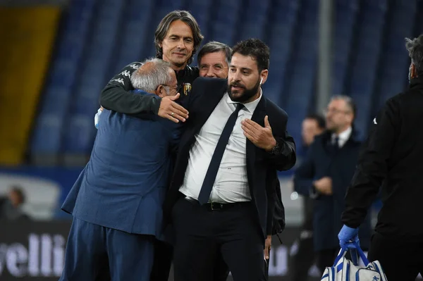Abbraccio Koniec Meczu Między President Oreste Vigorito Filippo Inzaghi Benevento — Zdjęcie stockowe