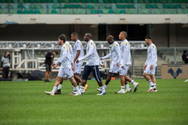Udinese kalsiyosu, 27 Eylül 2020 'de İtalya, Verona' daki Bentegodi Stadyumu 'nda Hellas Verona' ya karşı Udinese maçında ısınıyor.