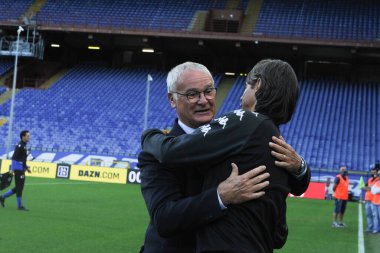 Sampdoria, Benevento 'ya karşı Cenova, İtalya' da, 26 Eylül 2020 - LM / Danilo Vigo davasında Claudio ranieri (sampdoria) ve filippo inzaghi (benevento) arasındaki partita partili Iabbraccio prima