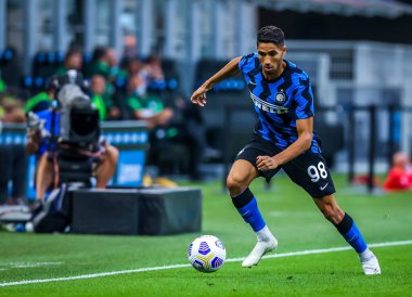 FC Internazionale 'den Achraf Hakimi FC Internazionale - FC Internazionale - AC Pisa 1909, San Siro Stadyumu - Fotoğraf Fabrizio Carabelli / LM