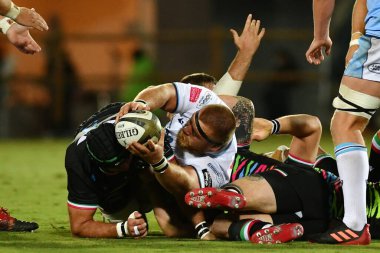 Liam Belcher (kardiyoff blues) topu İtalya, Parma 'da Zebre-Cardiff Blues maçında aldı, Ekim 02 2020 - LM / Alessio Tarpini