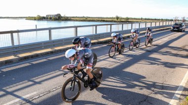 Tobias Bayer, Florian Lipowitz, Felix Engelhardt, Georg Steinhauser, Leslie Luhrs tirol ktm bisiklet takımı Giro del Friuli 'nin 23. turunda - 1. tur Aquileia - Grado, İtalya, 08 Ekim 2020 - LM / Luca Tedeschi