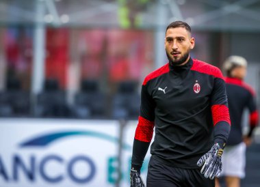 AC Milan 'dan Gianluigi Donnarumma Serie A 2020 / 21 karşılaşmasında AC Milan ile Spezia Calcio arasındaki San Siro Stadyumu, Milan, İtalya - Fotoğraf: Fabrizio Carabelli / LM