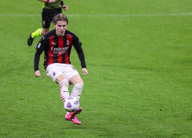 AC Milan 'dan Jens Petter Hauge, Serie A 2020 / 21 karşılaşmasında AC Milan ile Spezia Calcio arasındaki San Siro Stadyumu, Milan, İtalya - Fotoğraf: Fabrizio Carabelli / LM