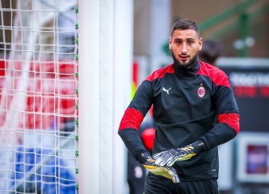 AC Milan 'dan Gianluigi Donnarumma Serie A 2020 / 21 karşılaşmasında AC Milan ile Spezia Calcio arasındaki San Siro Stadyumu, Milan, İtalya - Fotoğraf: Fabrizio Carabelli / LM
