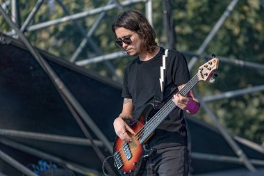 Elisa sırasında Elisa 'nın ekibi Udine' deki Piazza I Maggio 'da yaşıyor. 10 Ekim 2020 - LM / Barbara Domenis