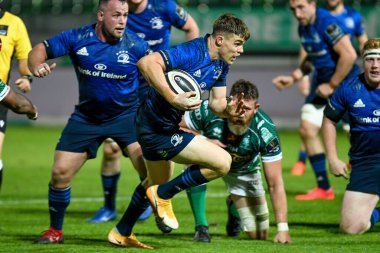 Garry ringrose (leinster) topu İtalya 'nın Treviso kentindeki Monigo Stadyumu' nda Benetton Treviso-Leinster Rugby maçında 10 Ekim 2020 - LM / Ettore Griffoni