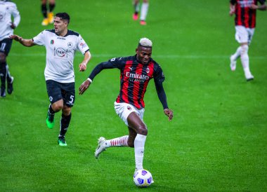 AC Milan 'dan Rafael Leao, Serie A 2020 / 21 karşılaşmasında AC Milan ile Spezia Calcio arasındaki San Siro Stadyumu, İtalya - Fotoğraf: Fabrizio Carabelli / LM